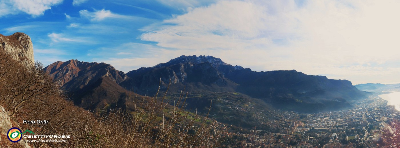 24  Dalla Madonna del Carmine da sx Corno Medale, Due Mani, Resegone, Lecco....jpg